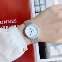 Fashionable And Trendy Mid-vintage Style Ladies' Steel Band Watch