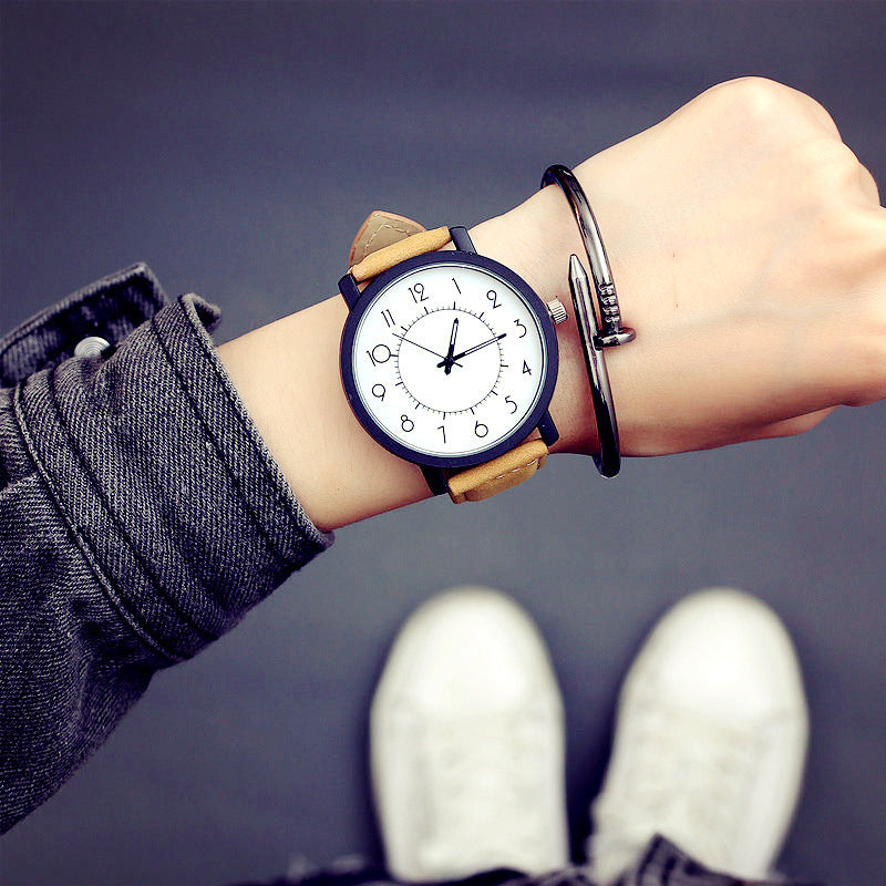 Cool Male And Female Student Couple Watch A Pair Of Quartz Watches